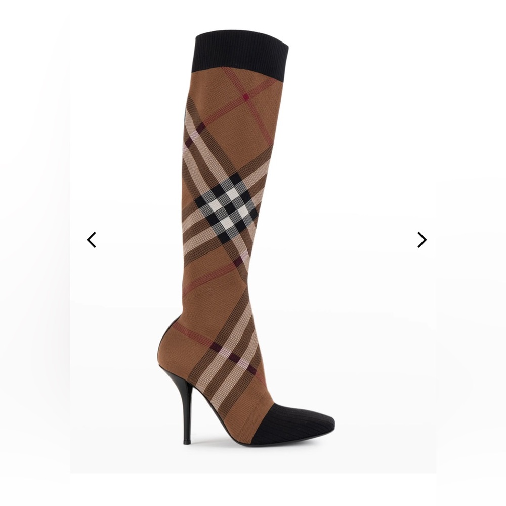 Authentic Burberry Boots size 38 equivalent to an women 8